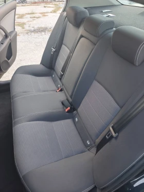 Toyota Avensis 1.6, снимка 15