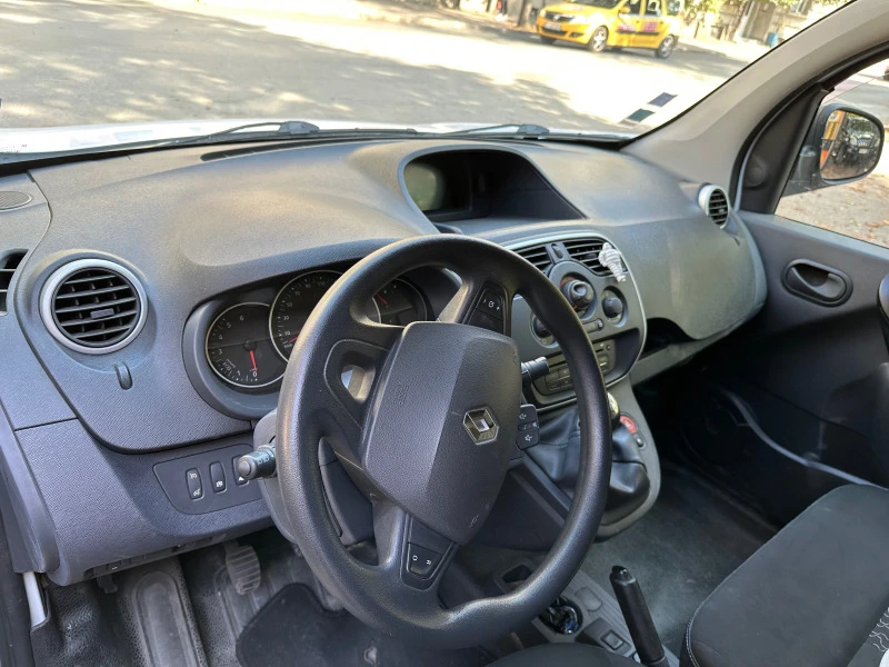 Renault Kangoo, снимка 6 - Автомобили и джипове - 42219321