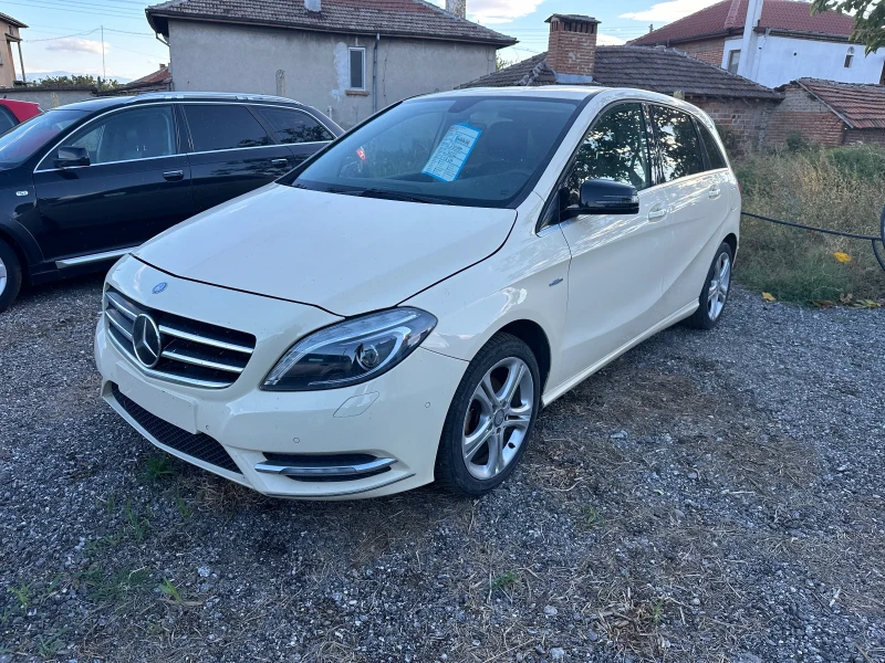 Mercedes-Benz B 180 CDI, снимка 2 - Автомобили и джипове - 47654517