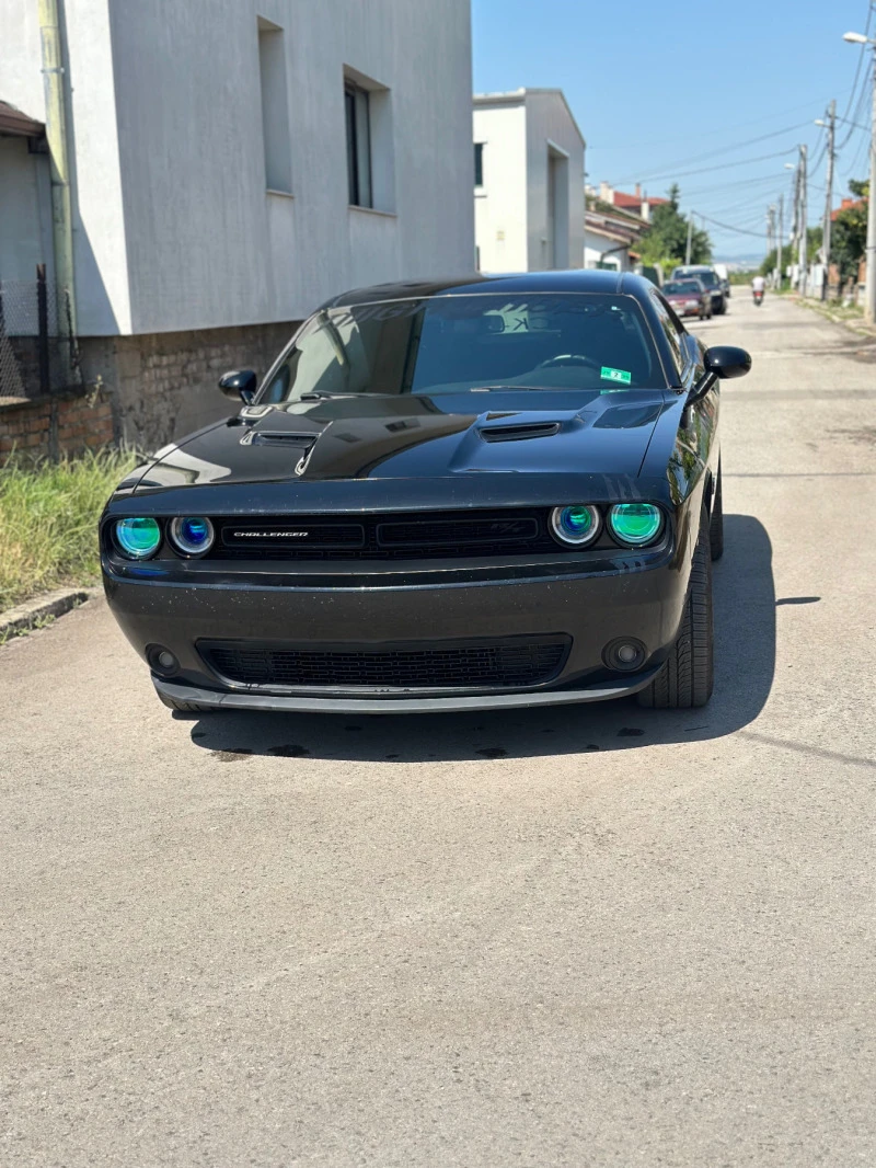 Dodge Challenger 5.7 Hemi V8, снимка 1 - Автомобили и джипове - 47187375