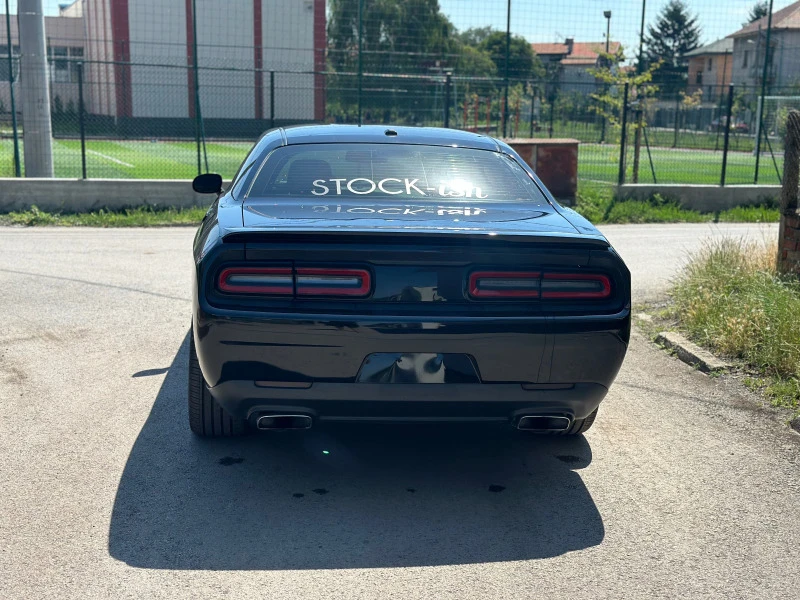 Dodge Challenger 5.7 Hemi V8, снимка 3 - Автомобили и джипове - 47187375