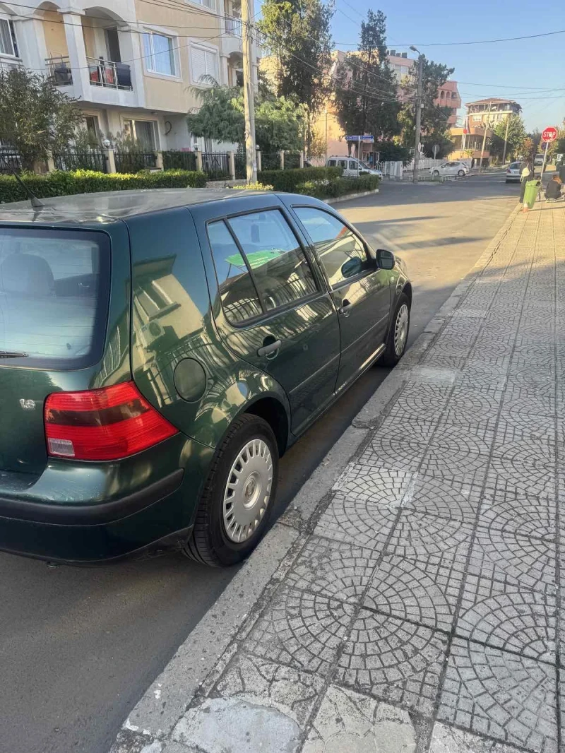 VW Golf 1.6i , снимка 4 - Автомобили и джипове - 47452033