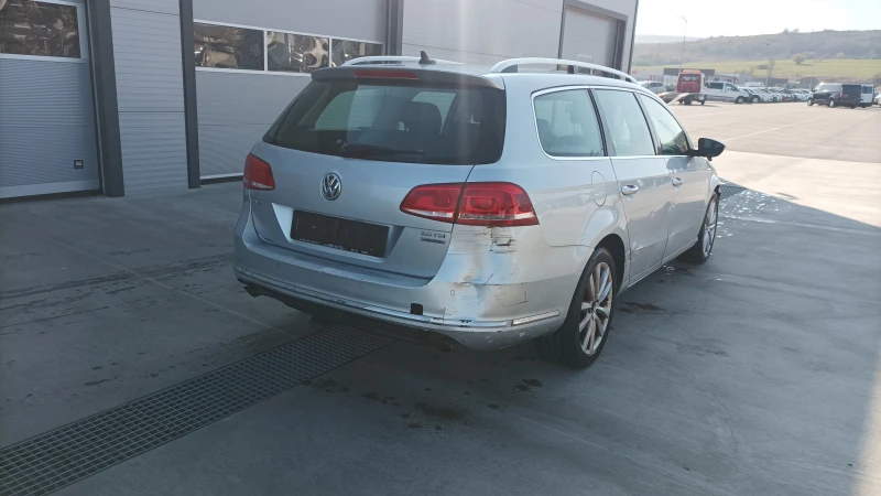 VW Passat 2.0 tdi 4x4 DsG Highline, снимка 5 - Автомобили и джипове - 47913607