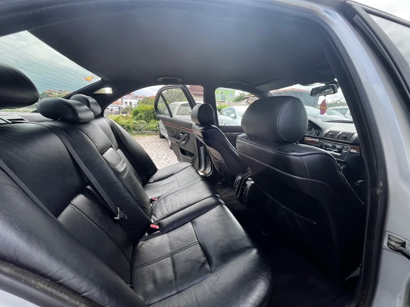 BMW 528 LPG, снимка 10 - Автомобили и джипове - 52274732