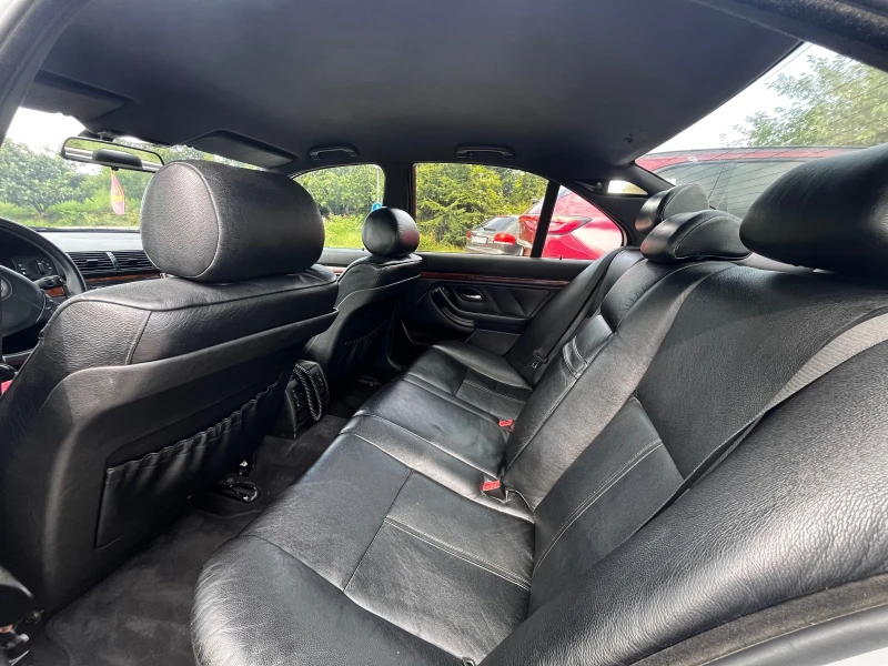 BMW 528 LPG, снимка 9 - Автомобили и джипове - 52274732