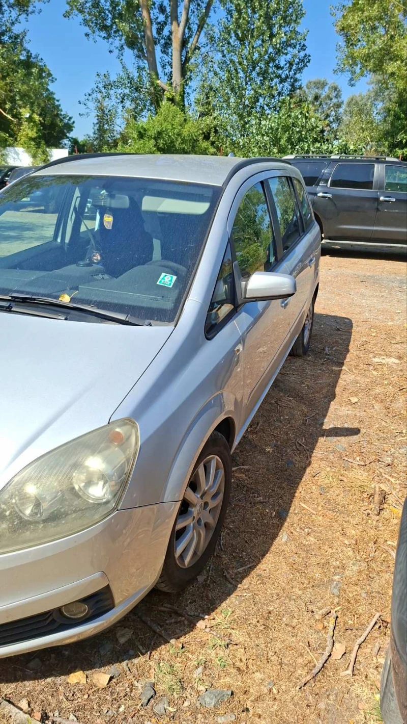 Opel Zafira, снимка 8 - Автомобили и джипове - 52554604