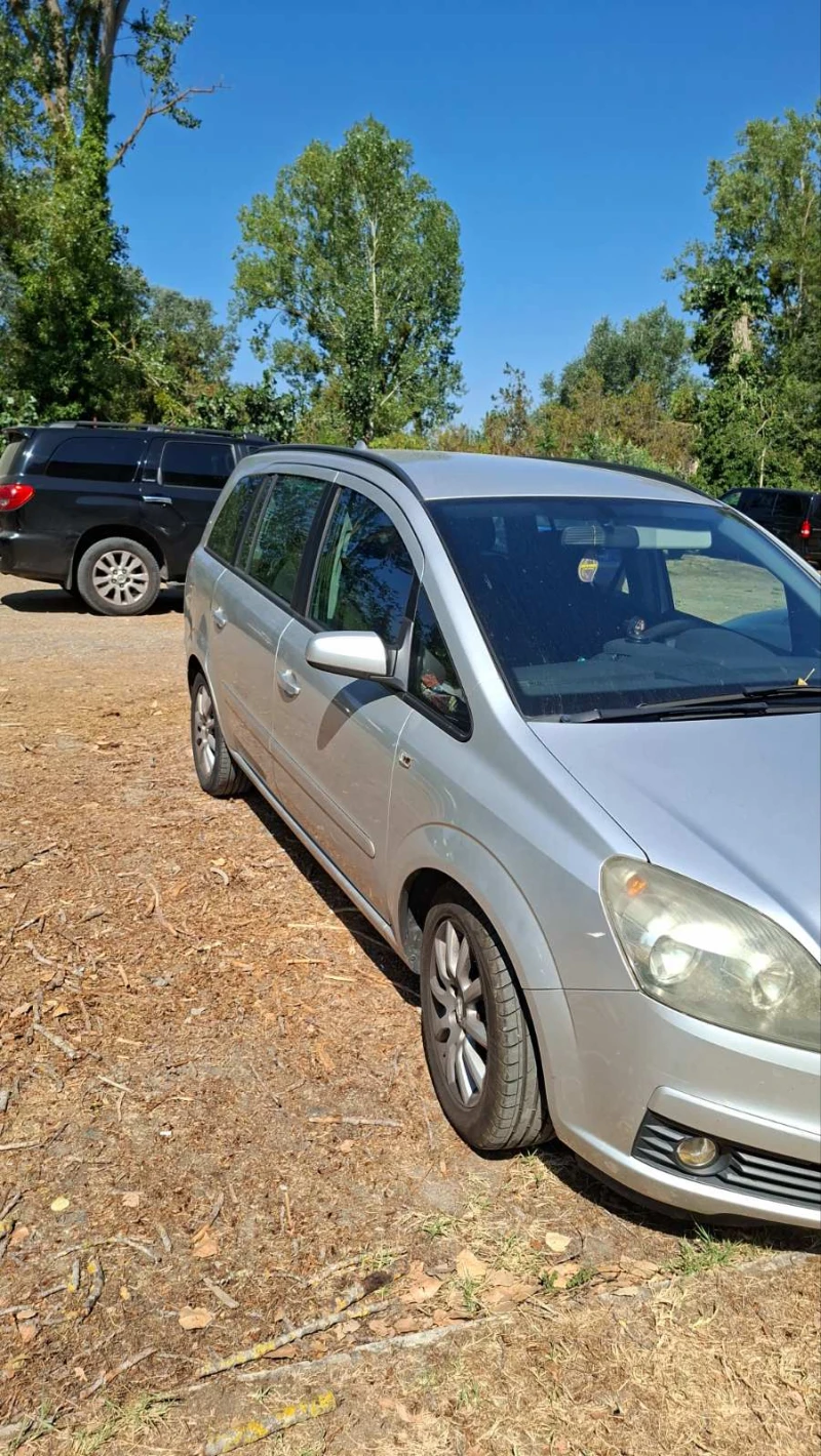 Opel Zafira, снимка 7 - Автомобили и джипове - 52554604