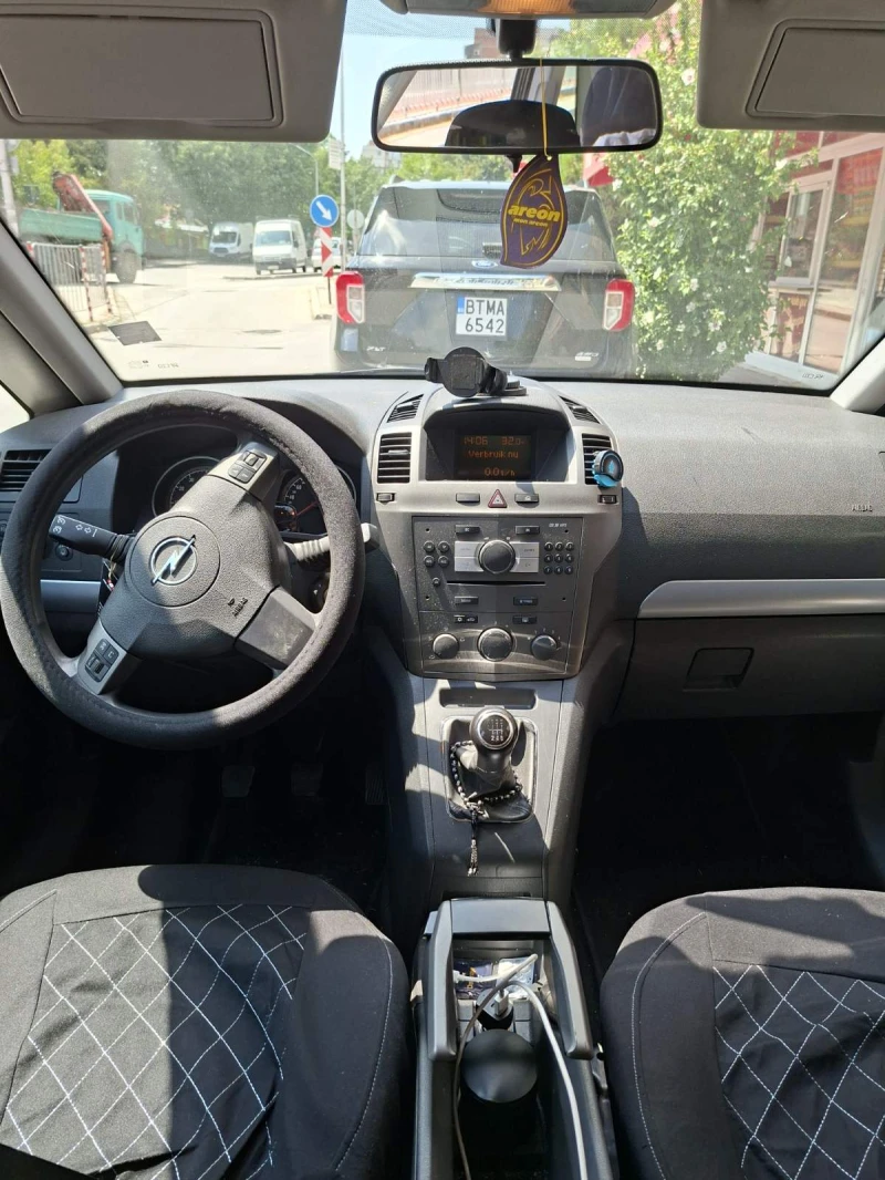 Opel Zafira, снимка 3 - Автомобили и джипове - 52554604