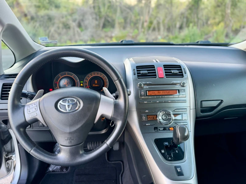 Toyota Auris 1.4 D4D , снимка 12 - Автомобили и джипове - 52460584