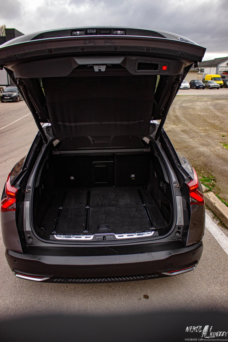 Citroen C5X 1.6 Plug-In Hybrid 225HP Shine+ , снимка 14 - Автомобили и джипове - 52769160