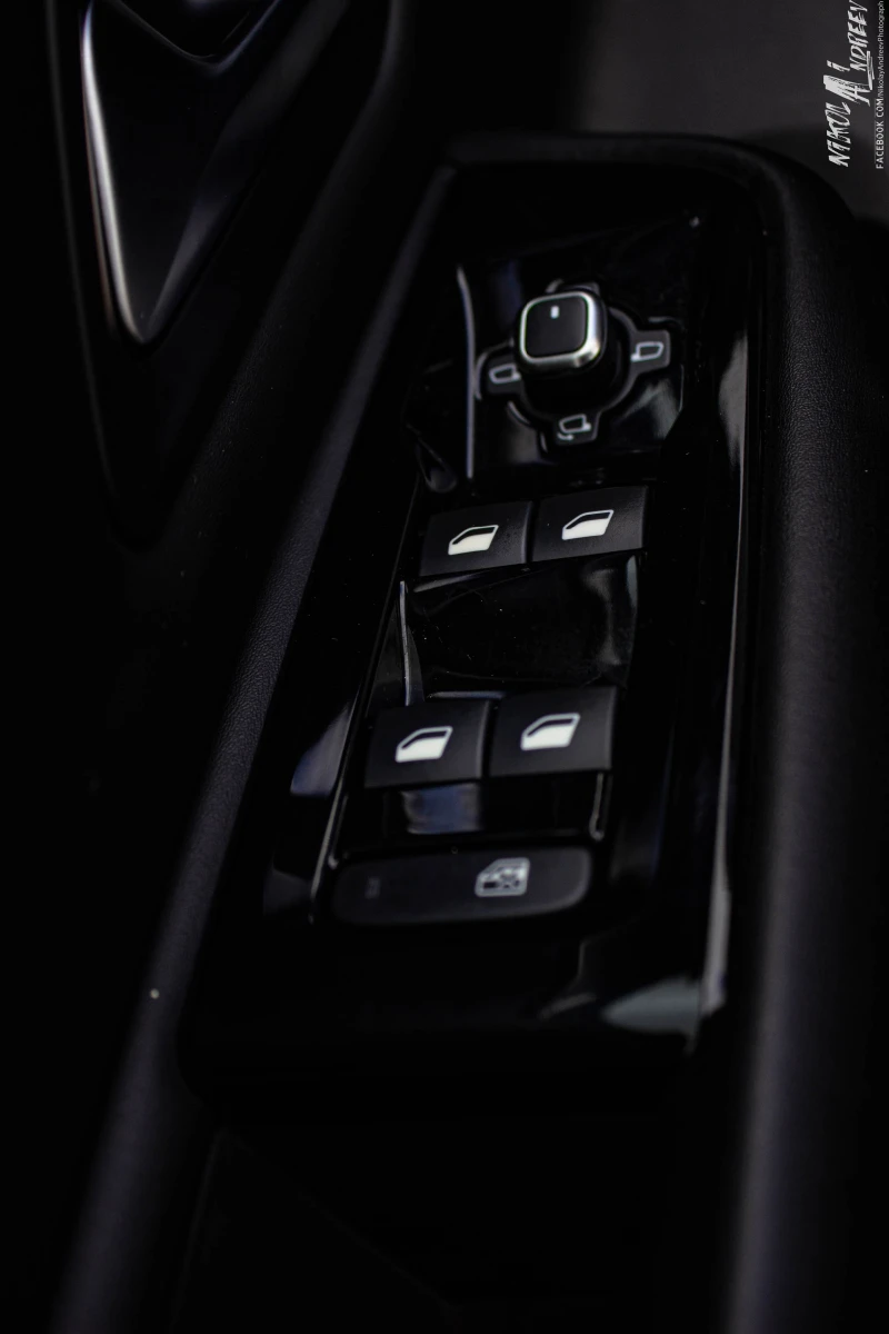 Citroen C5X 1.6 Plug-In Hybrid 225HP Shine+ , снимка 6 - Автомобили и джипове - 52769160