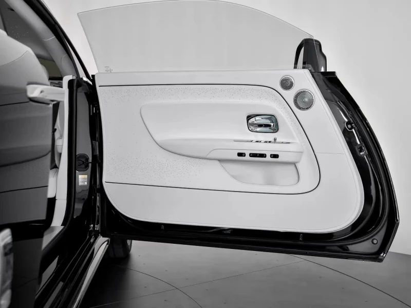 Rolls-Royce Spectre 102 kWh AWD , снимка 10 - Автомобили и джипове - 53259629