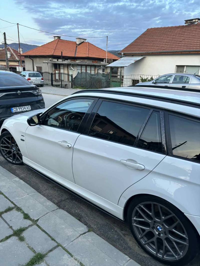 BMW 330, снимка 13 - Автомобили и джипове - 53408347