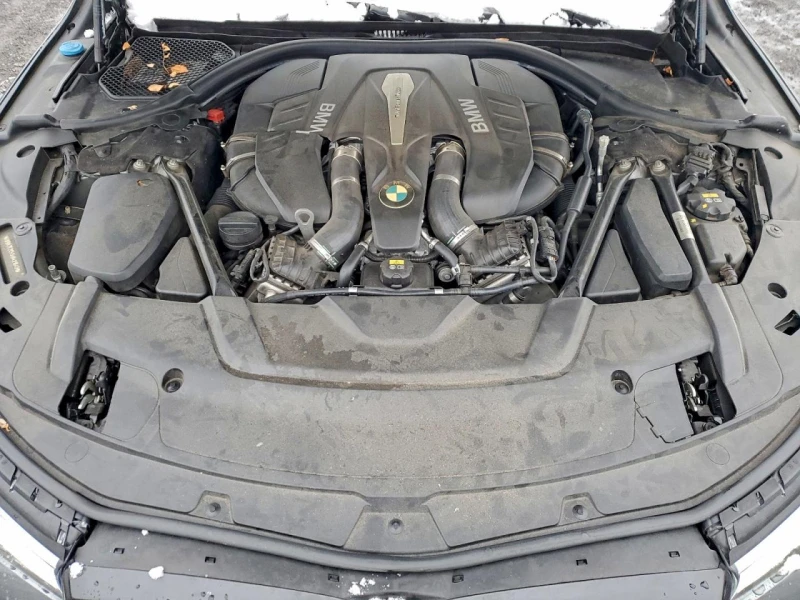 BMW 750 4.4l Xi, снимка 11 - Автомобили и джипове - 53471845