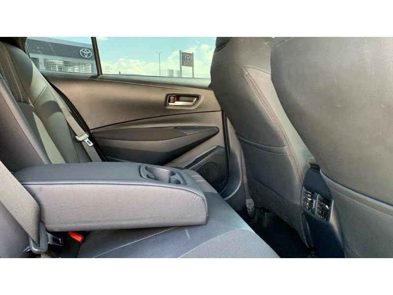 Toyota Corolla  SDN 1.8 HSD GR SPORT | Mobile.bg   7