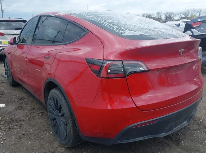 Tesla Model Y Long Range 4x4 Термопомпа, снимка 3 - Автомобили и джипове - 54308529