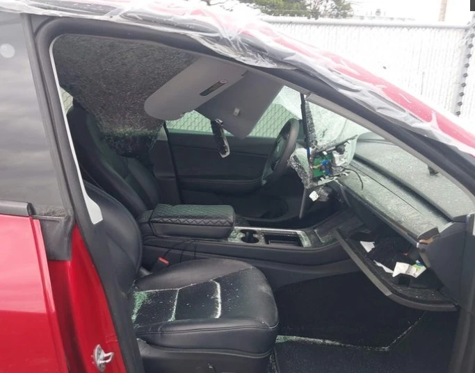 Tesla Model Y Long Range 4x4 Термопомпа, снимка 5 - Автомобили и джипове - 54308529