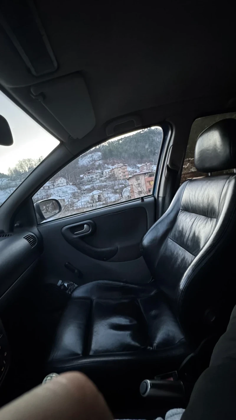 Opel Corsa 1.8 GSI, снимка 4 - Автомобили и джипове - 55730188