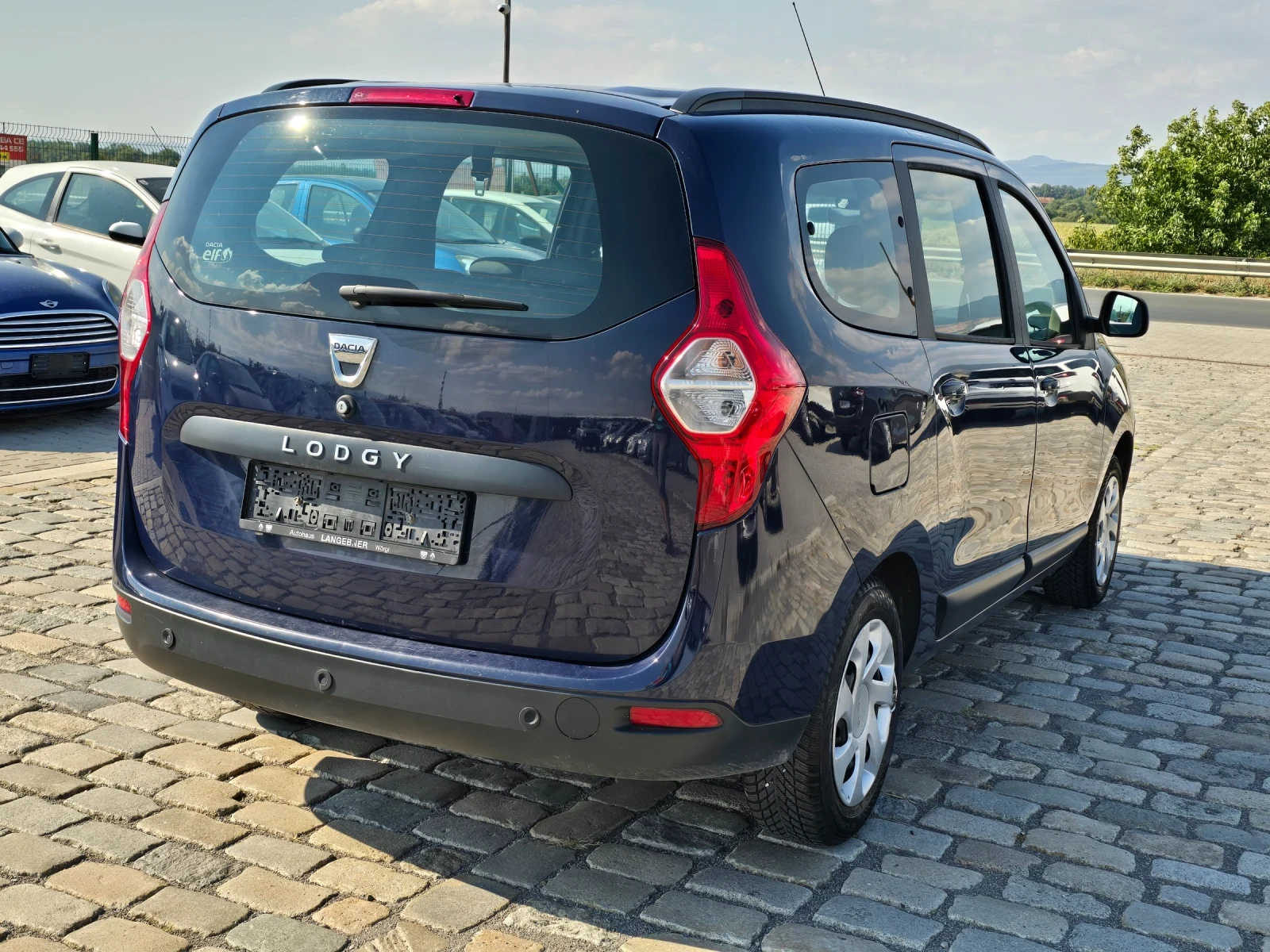 Dacia Lodgy 1.2i 116 кс 7 места ЕВРО 6W 2017 година - изображение 6