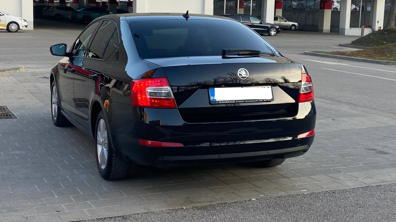 Skoda Octavia 150к.с* Автомат* Панорама - изображение 8
