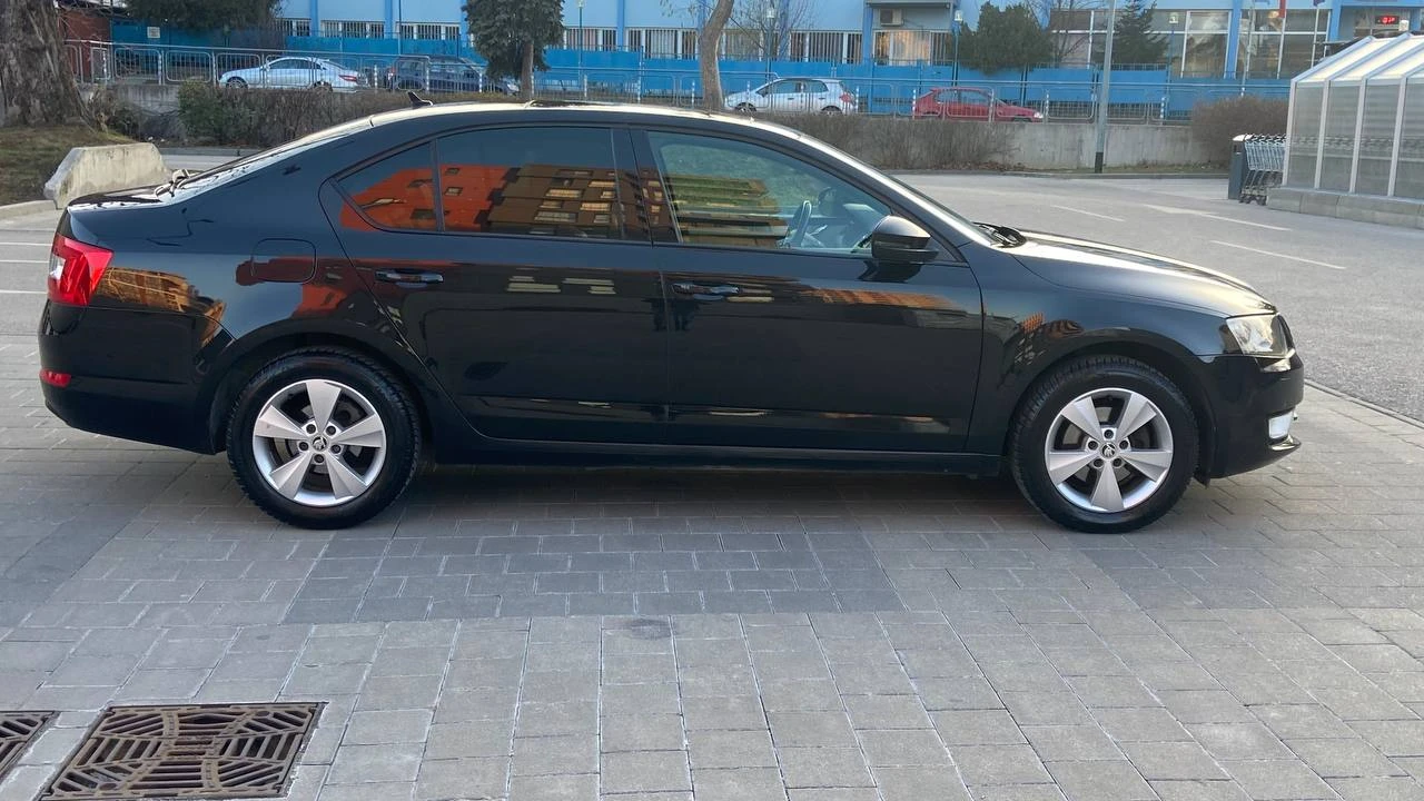 Skoda Octavia 150к.с* Автомат* Панорама - изображение 5