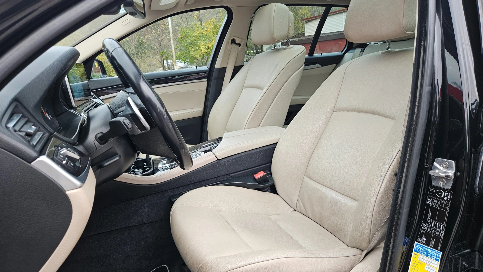 BMW 520 2.0D Avtomat/Navig/Panorama | Mobile.bg   11