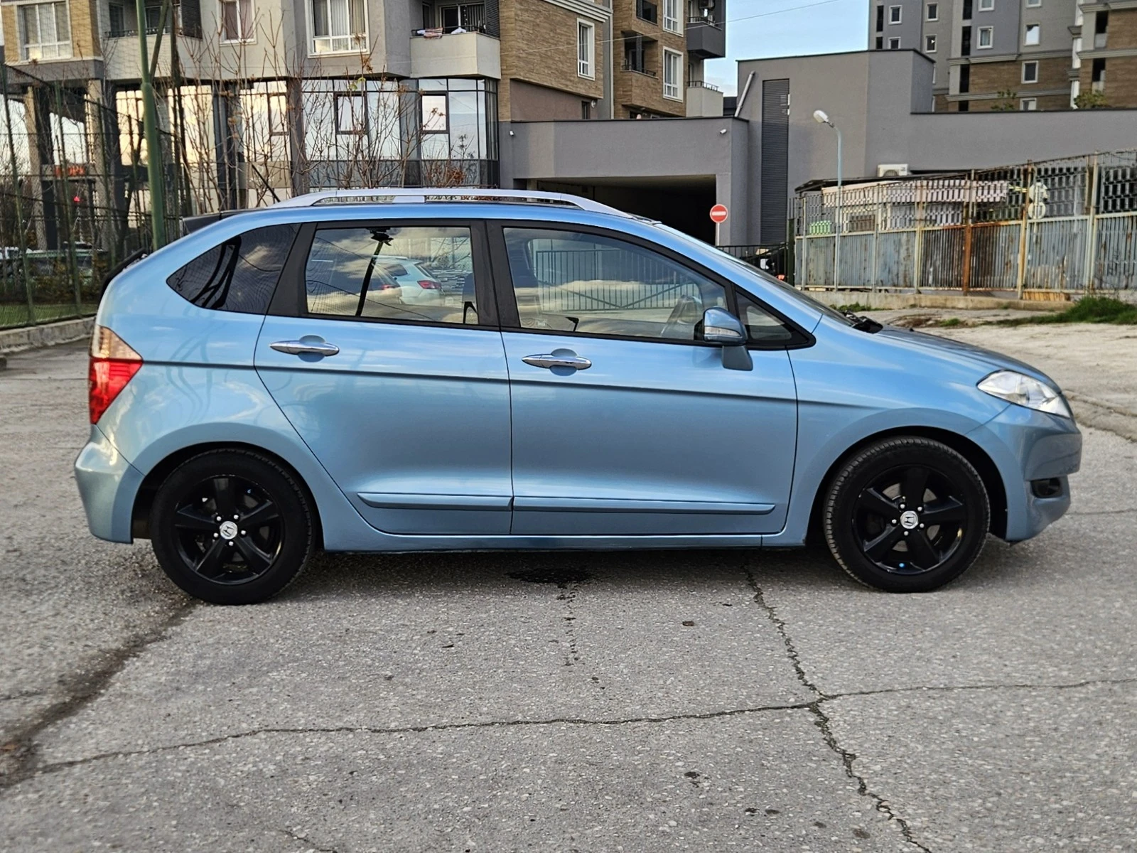 Honda Fr-v 2.0i-VTEC  | Mobile.bg   4