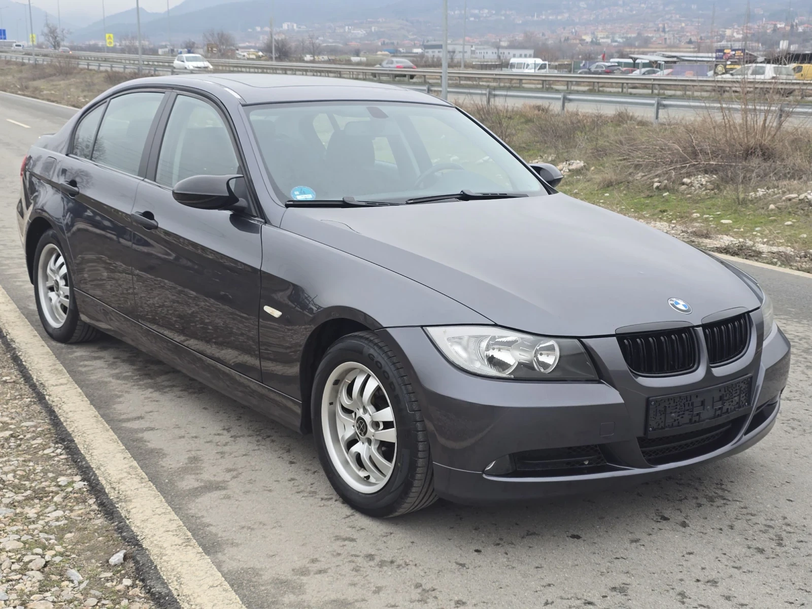 BMW 320 2.0d/163 - изображение 3