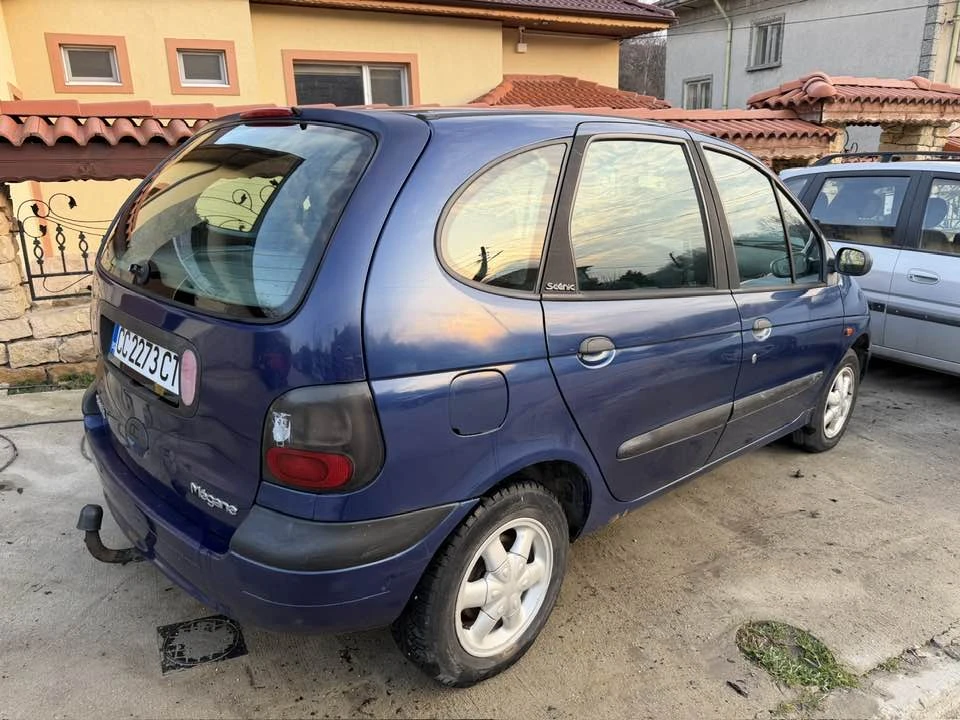 Renault Megane 1.9dti 100, снимка 8 - Автомобили и джипове - 53731178