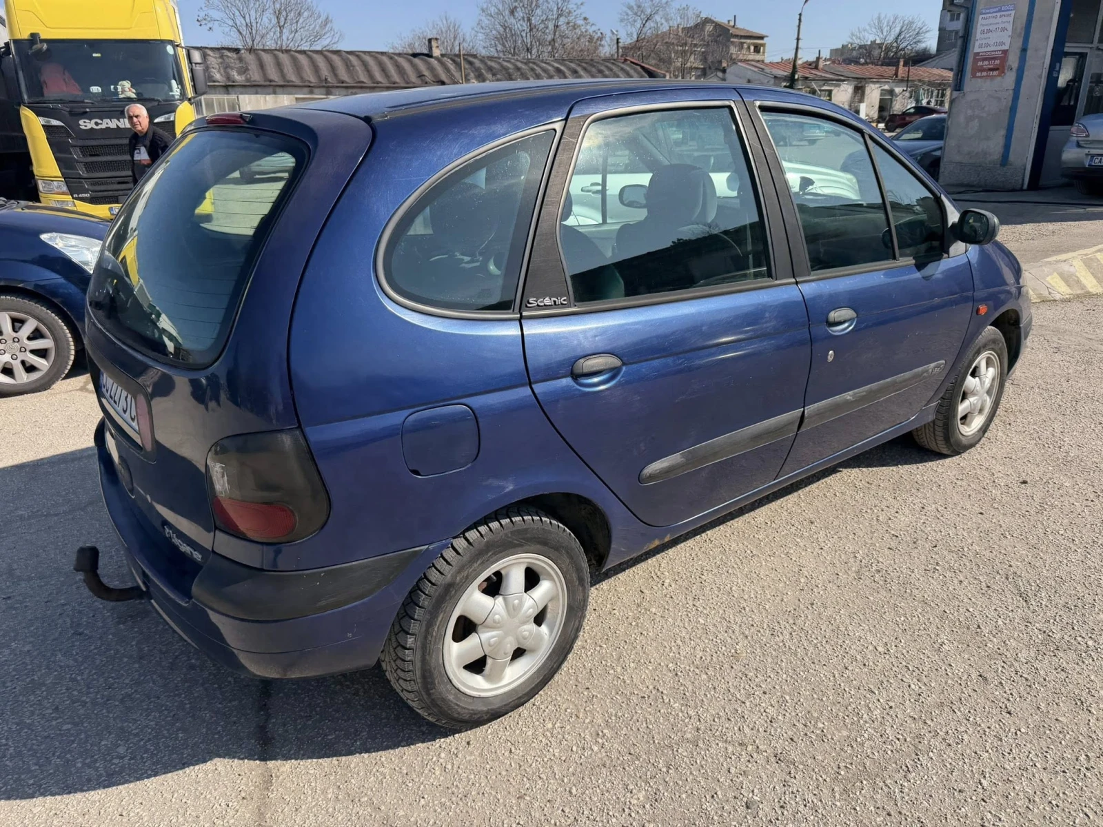 Renault Megane 1.9dti 100, снимка 3 - Автомобили и джипове - 53731178