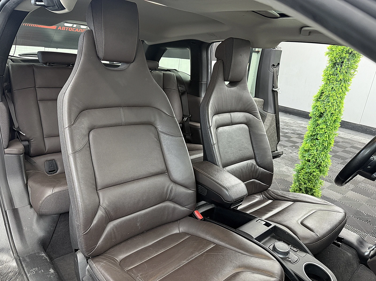 BMW i3 IS/harmon/kardon/PANORAMA/СОБСТВЕН ЛИЗИНГ, снимка 13 - Автомобили и джипове - 54112017