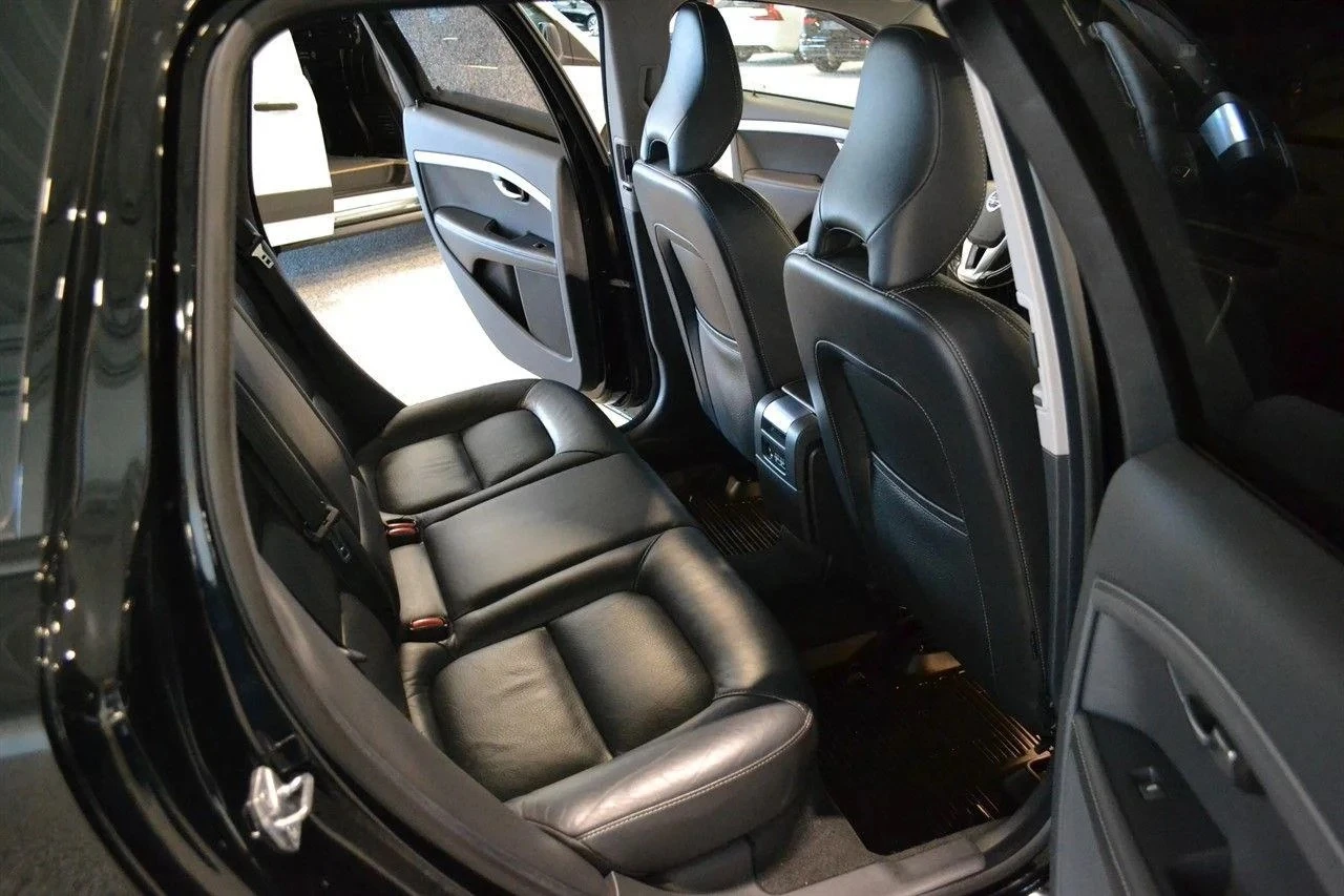 Volvo Xc70 Momentum, снимка 15 - Автомобили и джипове - 54138021