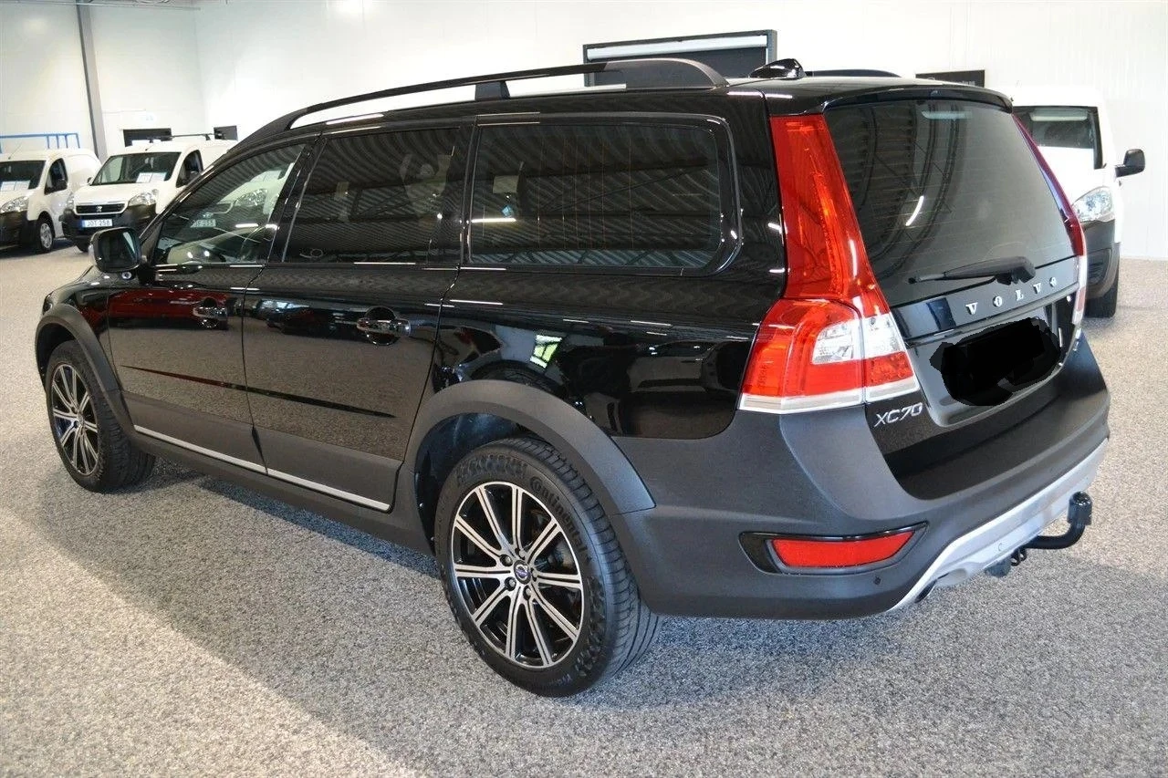Volvo Xc70 Momentum, снимка 2 - Автомобили и джипове - 54138021