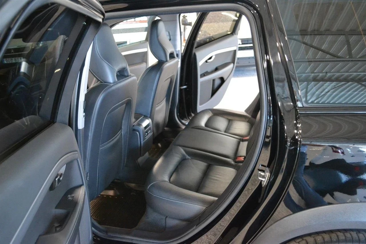 Volvo Xc70 Momentum, снимка 13 - Автомобили и джипове - 54138021