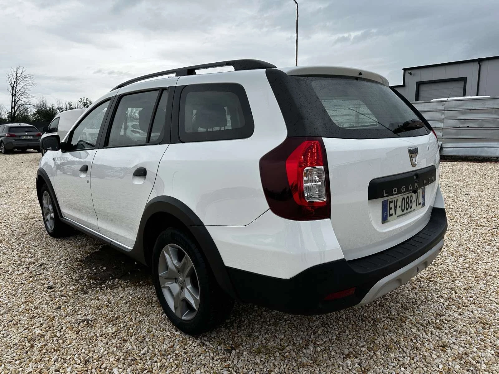 Dacia Logan 1.5 STEPWAY, снимка 6 - Автомобили и джипове - 54645873