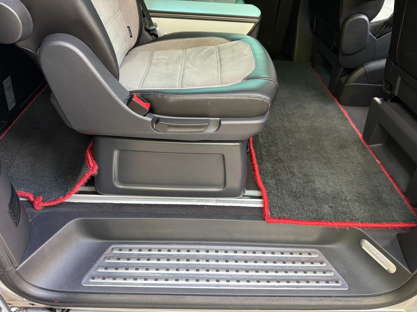 VW Multivan T6.1, снимка 15 - Автомобили и джипове - 54741679