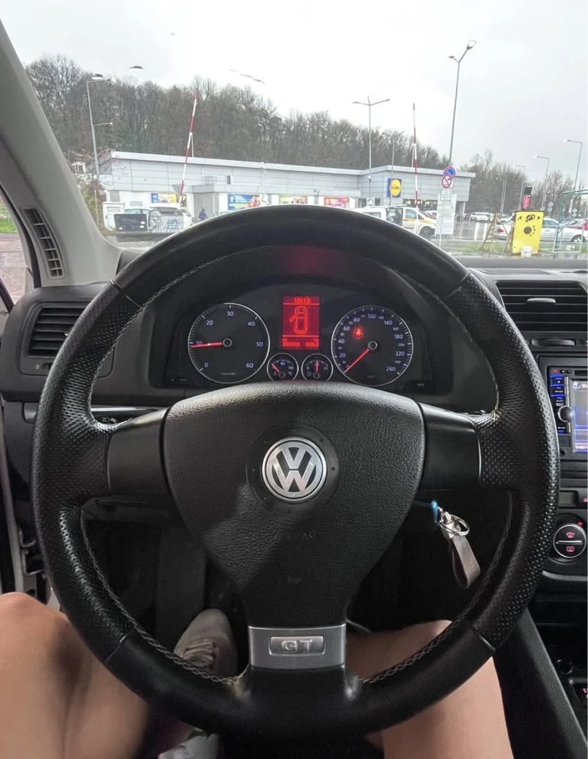 VW Golf, снимка 7 - Автомобили и джипове - 54776995