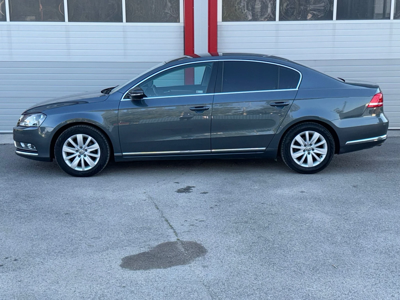 VW Passat 1.6TDI HIGHLINE KLIMATRONIK 6-SPEED EVRO 5A ЛИЗИНГ, снимка 6 - Автомобили и джипове - 55052095