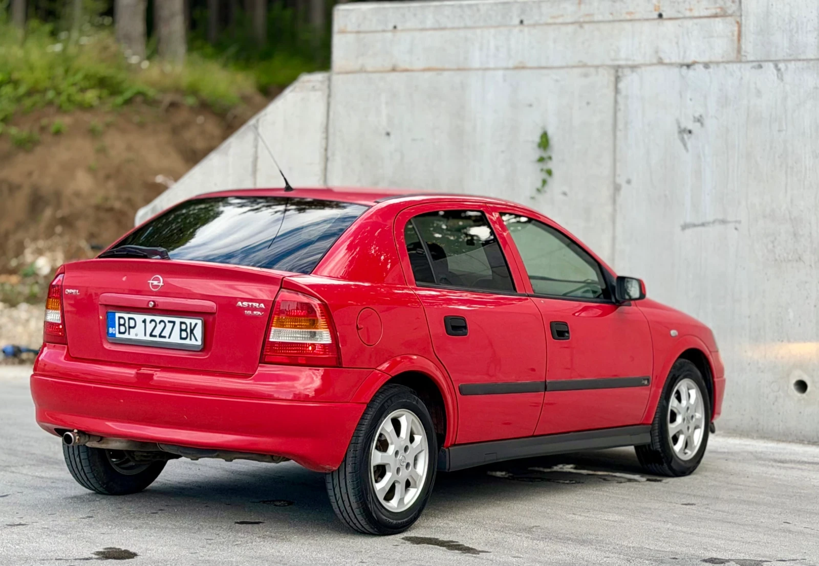 Opel Astra 1.6i~101hp~LPG~АВТОМАТ~ПОДГРЕВ НА СЕДАЛКИ, снимка 5 - Автомобили и джипове - 55151343