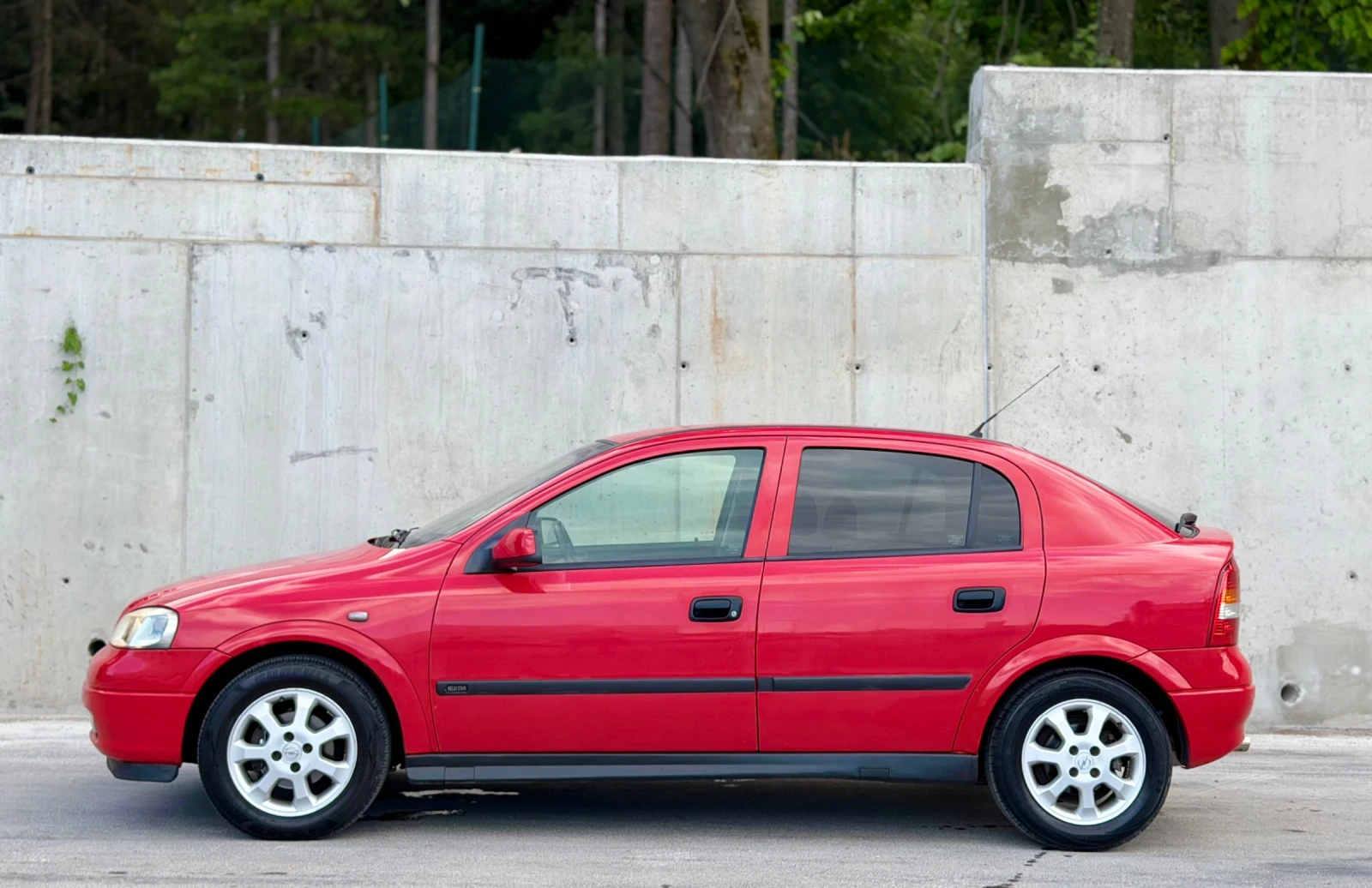 Opel Astra 1.6i~101hp~LPG~АВТОМАТ~ПОДГРЕВ НА СЕДАЛКИ, снимка 8 - Автомобили и джипове - 55151343
