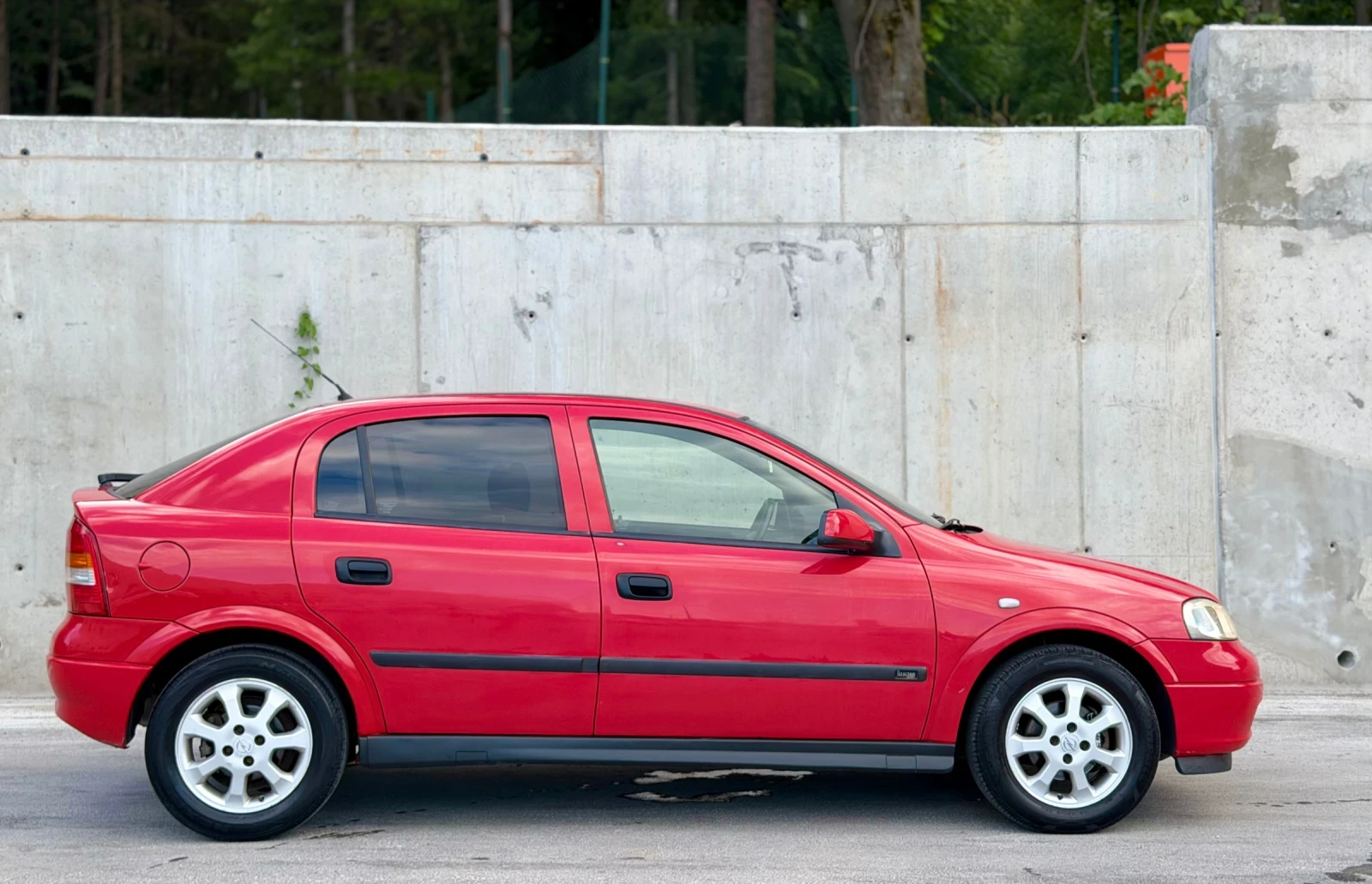 Opel Astra 1.6i~101hp~LPG~АВТОМАТ~ПОДГРЕВ НА СЕДАЛКИ, снимка 4 - Автомобили и джипове - 55151343