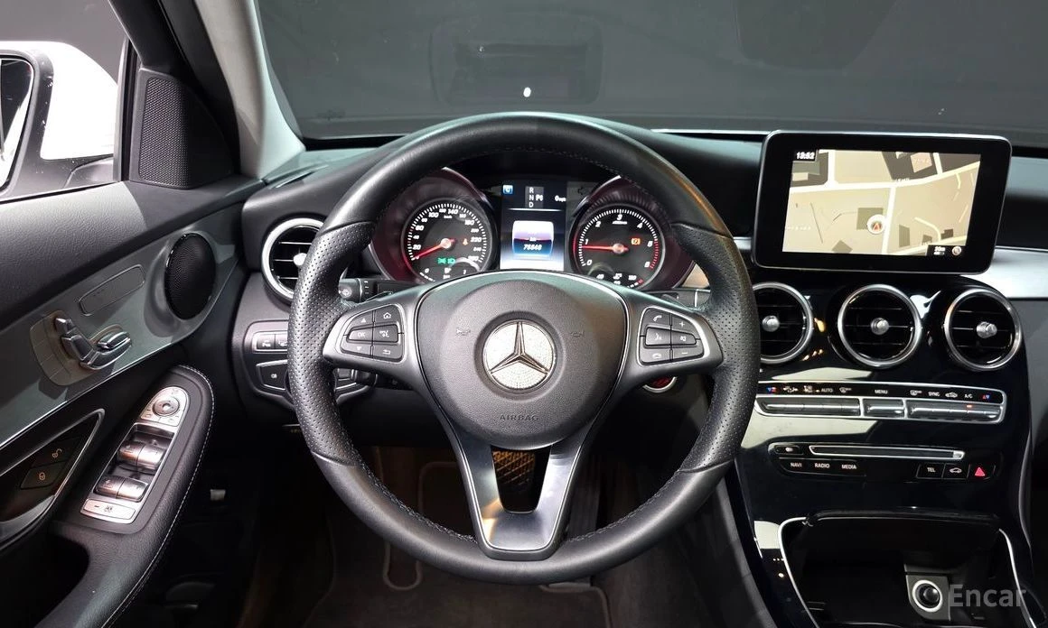 Mercedes-Benz C 220, снимка 13 - Автомобили и джипове - 55402294