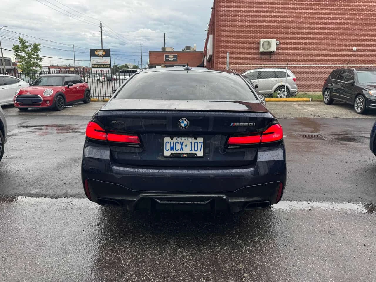 BMW 550 M550i xDrive  CARFAX, снимка 4 - Автомобили и джипове - 55513837