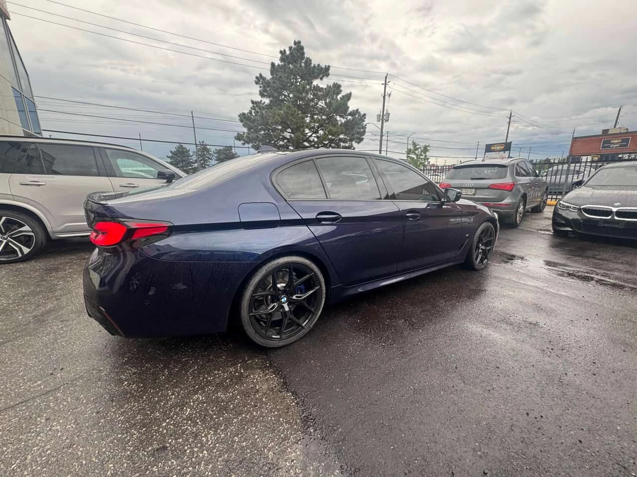 BMW 550 M550i xDrive  CARFAX, снимка 3 - Автомобили и джипове - 55513837