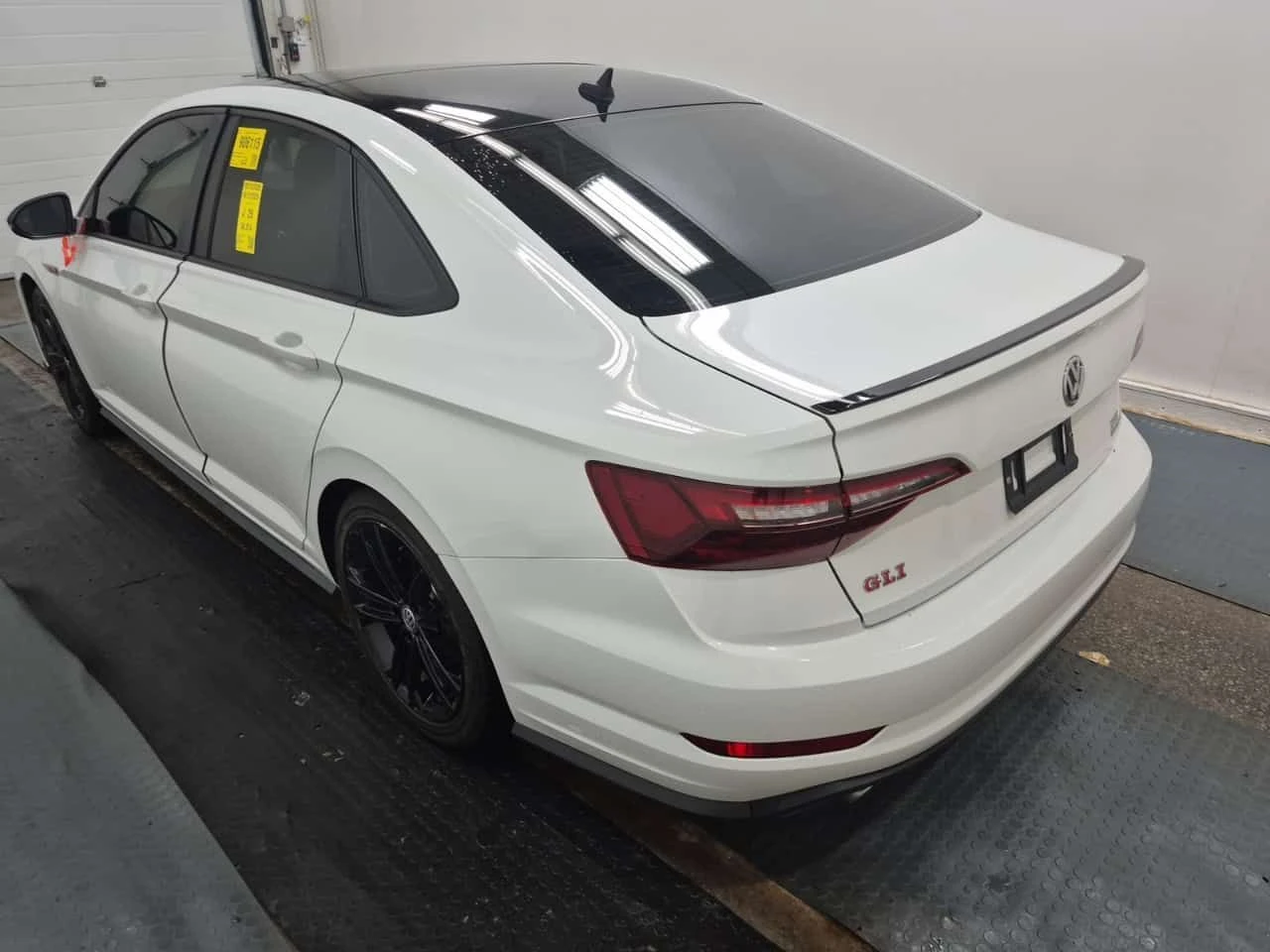 VW Jetta  GLI / ОБДУХВАНЕ / CAMERA / CARFAX , снимка 2 - Автомобили и джипове - 55623355