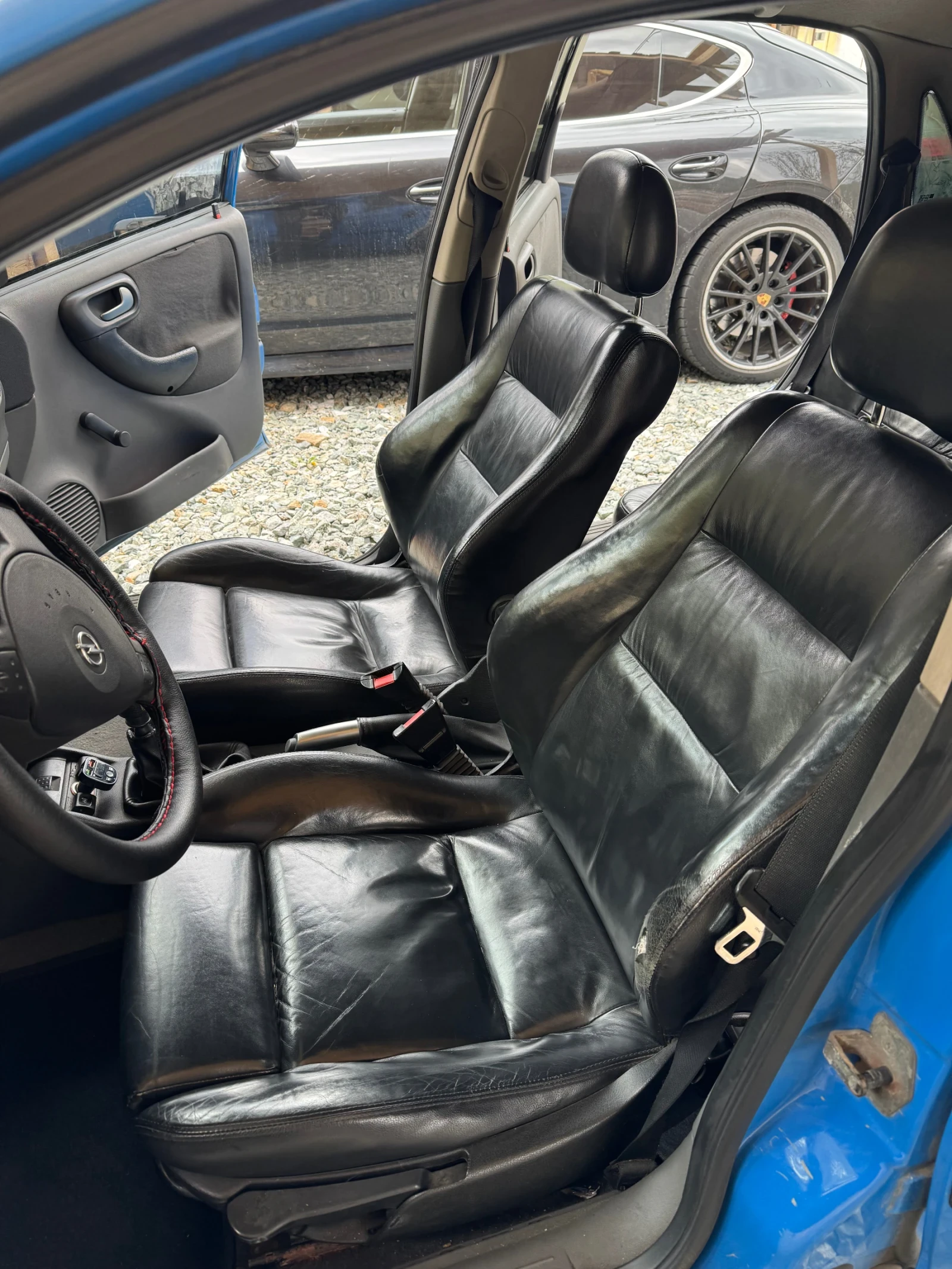 Opel Corsa 1.8 GSI, снимка 13 - Автомобили и джипове - 55730188