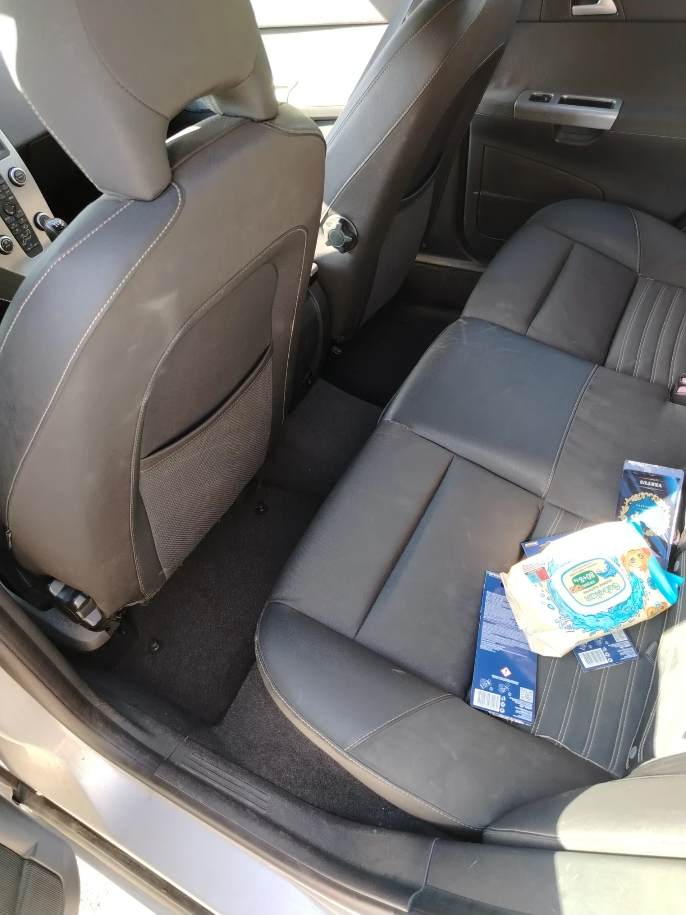 Volvo V50 1.6 hdi, снимка 5 - Автомобили и джипове - 55734564