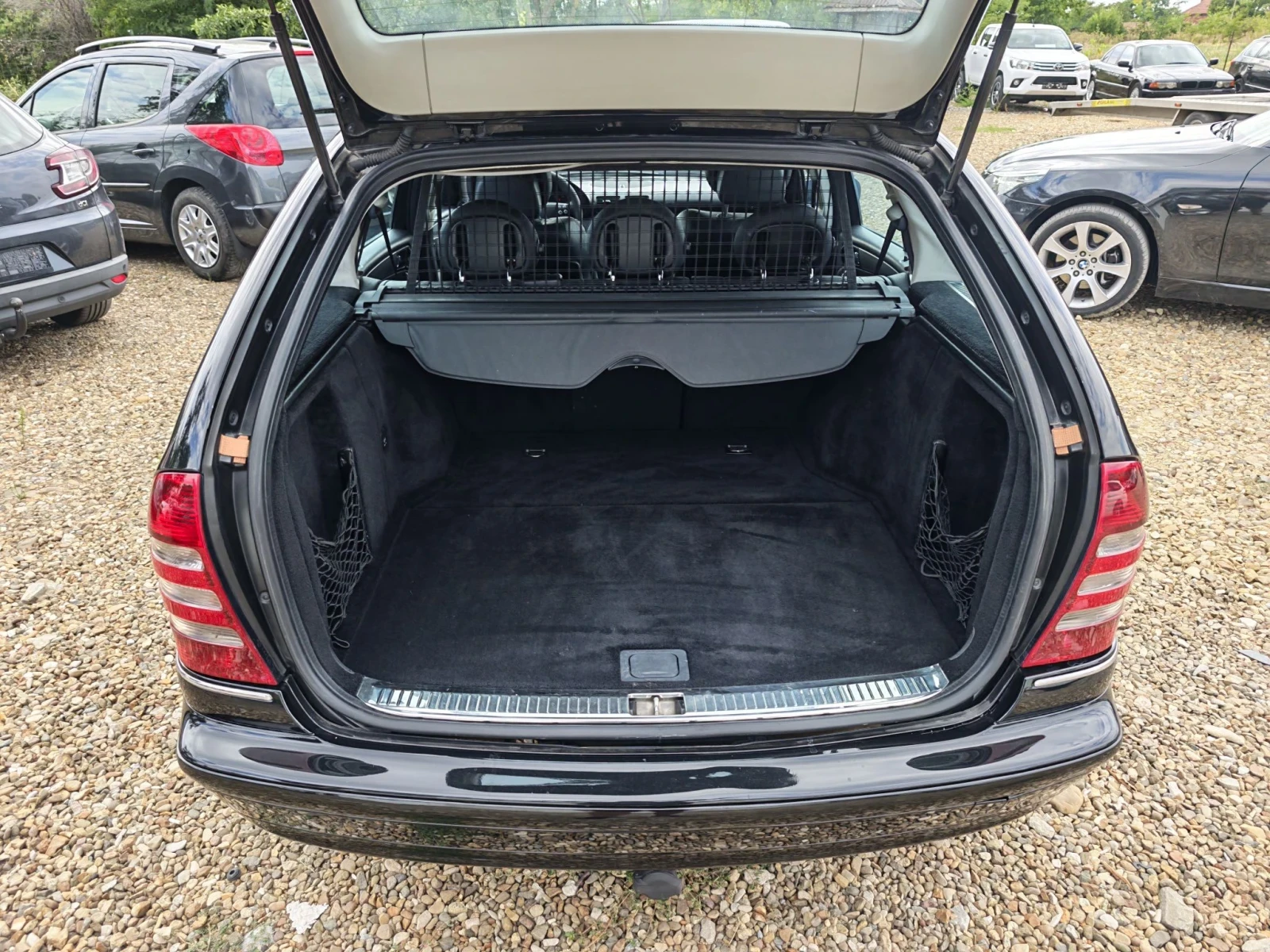 Mercedes-Benz C 220 CDI Avangarde, снимка 16 - Автомобили и джипове - 55874342
