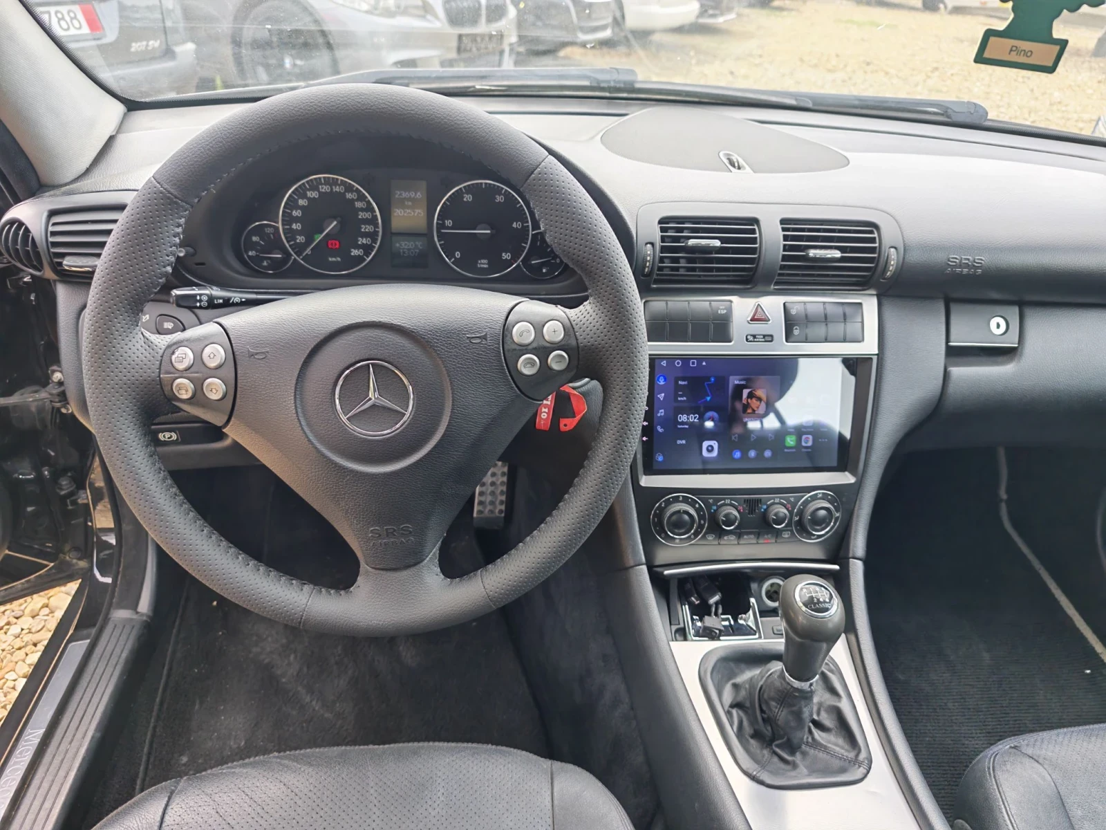 Mercedes-Benz C 220 CDI Avangarde, снимка 9 - Автомобили и джипове - 55874342
