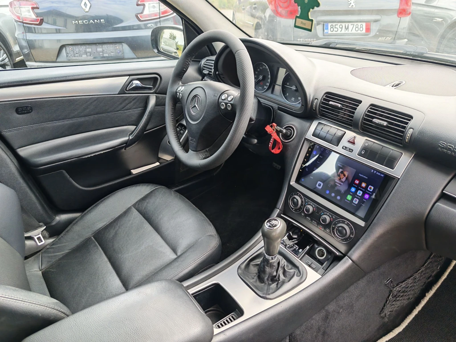 Mercedes-Benz C 220 CDI Avangarde, снимка 11 - Автомобили и джипове - 55874342